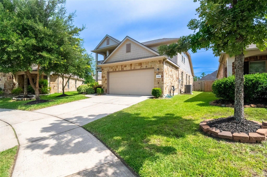 13546 Smith Lake Lane, Houston