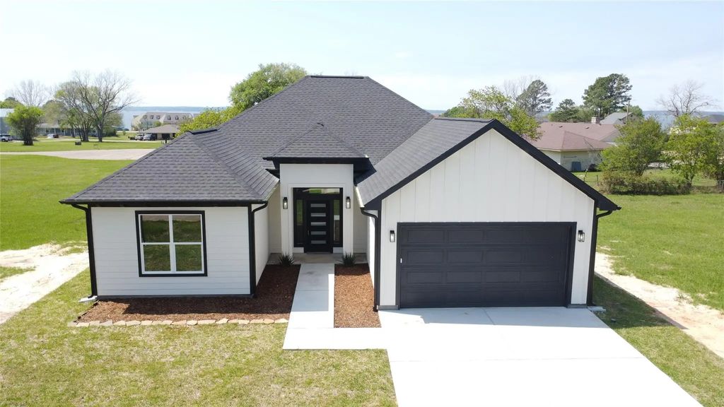 234 Candlelight Lane, Livingston