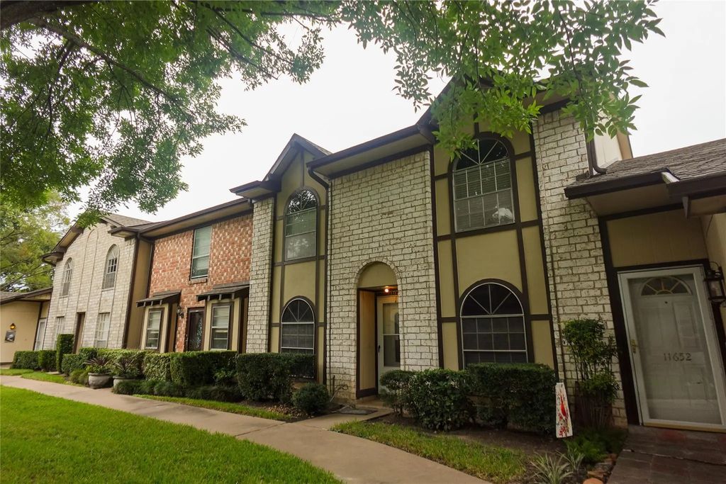 11654 S Kirkwood Road, Houston