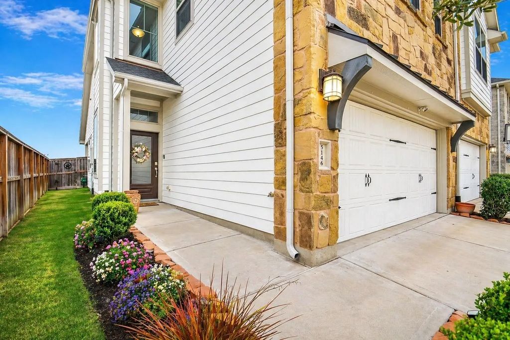 5146 Prairie Terrace Lane, Fulshear