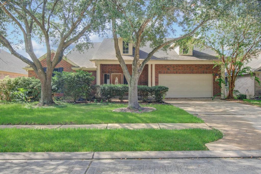 17611 Emerald Garden Lane, Houston