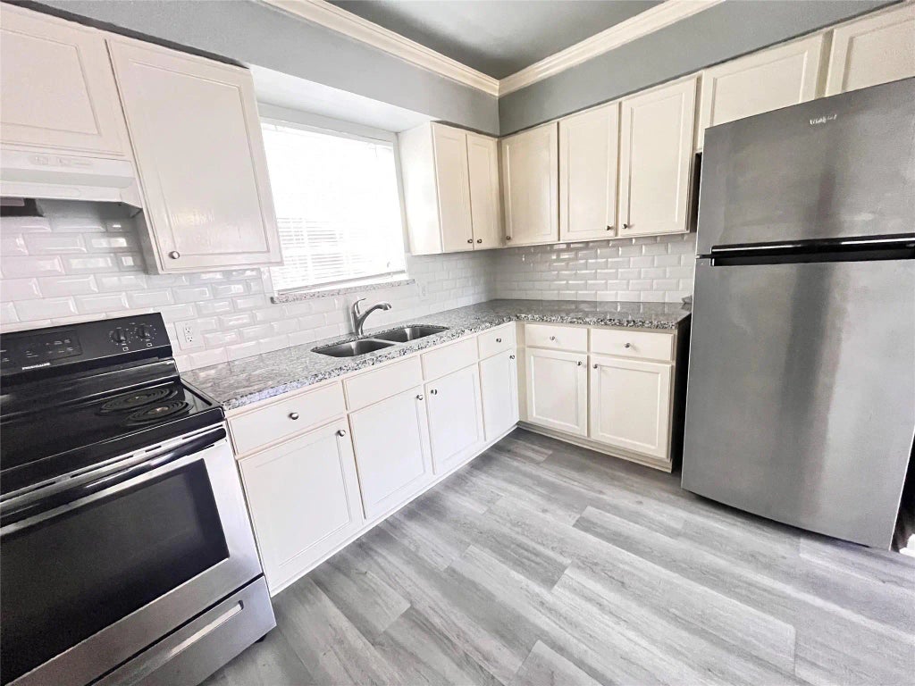 911 Byrne Street 1, Houston