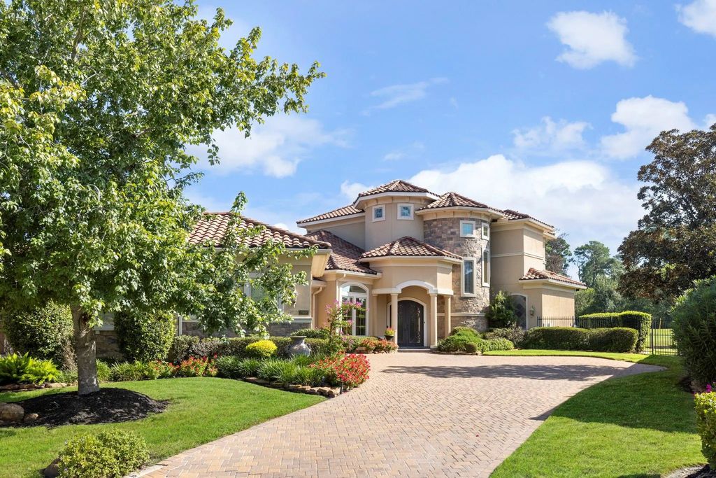 2802 Twin Fountains Drive, Houston