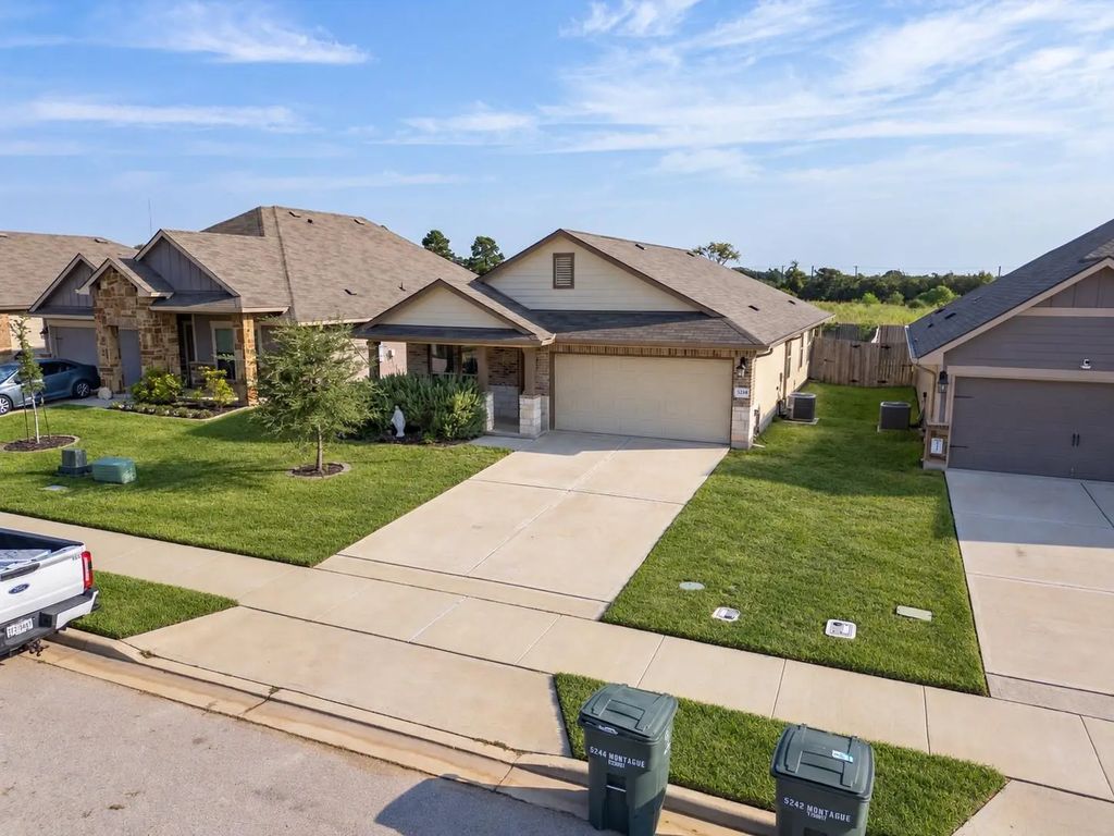 5244 Montague Loop, Bryan