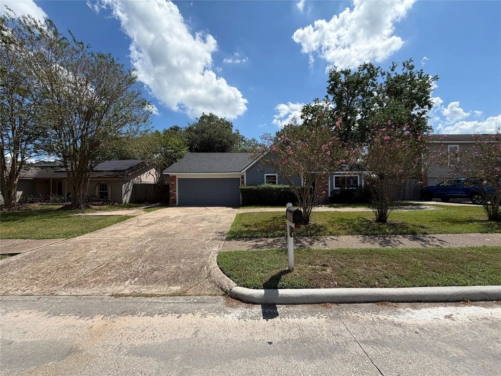 20006 Timber Forest Drive, Humble