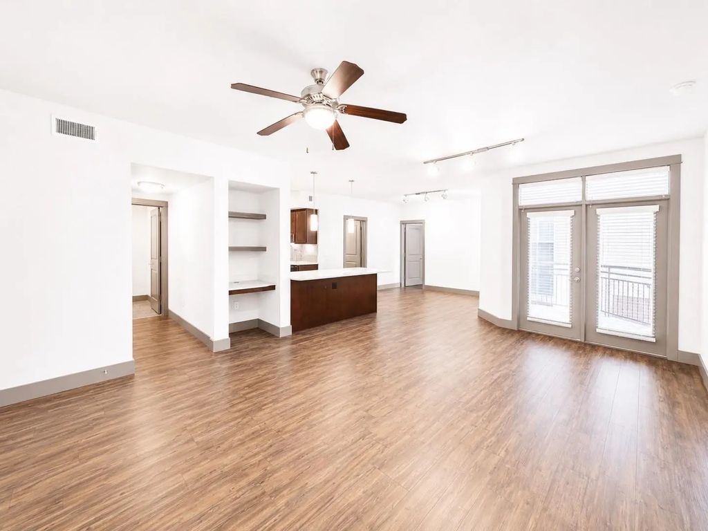 2910 Milam St Street 1303, Houston