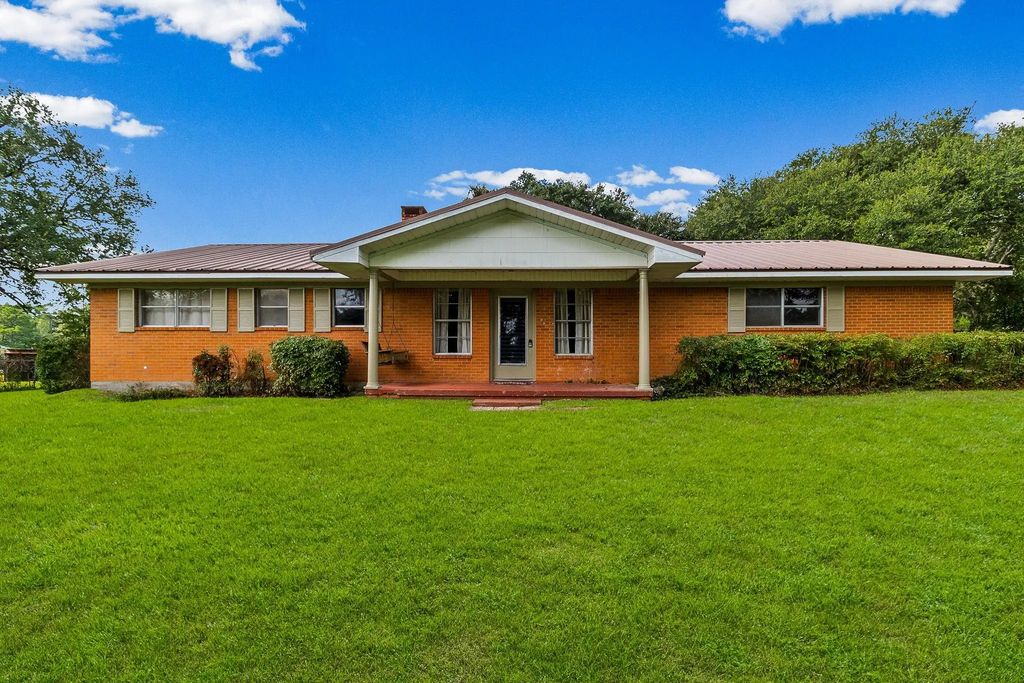 264 David Hon Road, Livingston