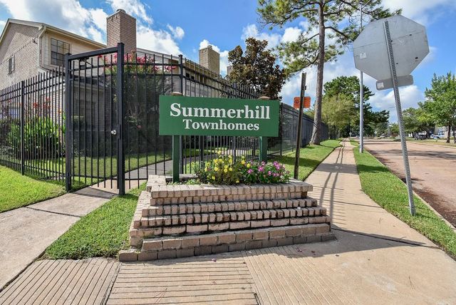 800 Country Place Drive 502, Houston