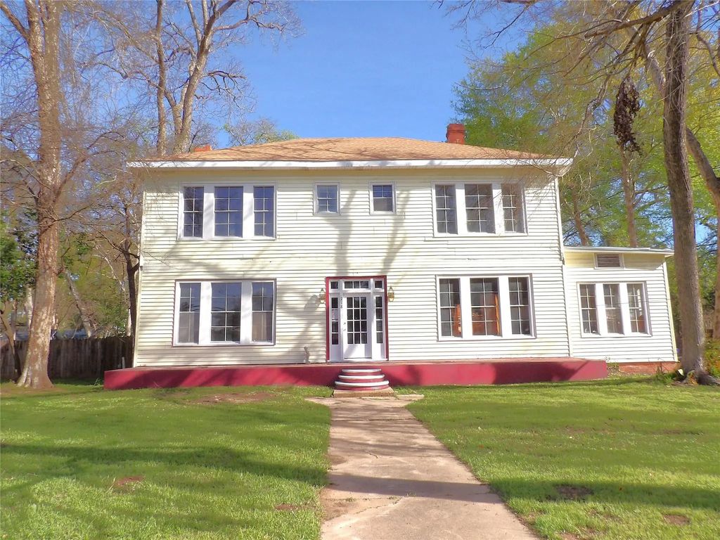 718 E Houston Avenue, Crockett