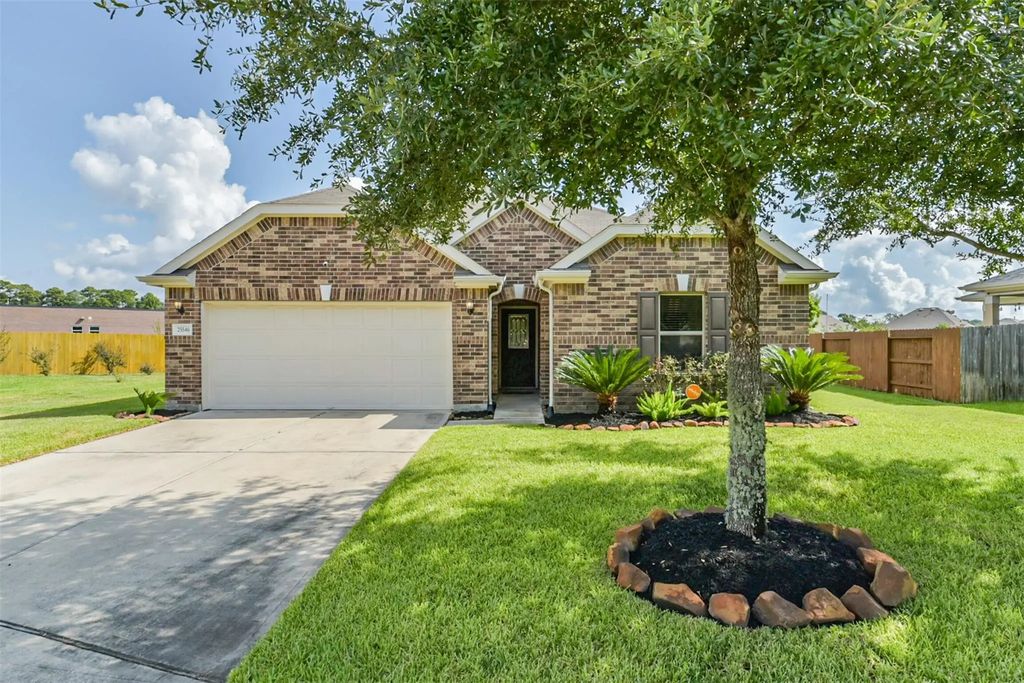 25546 Kensington Lake Drive, Porter