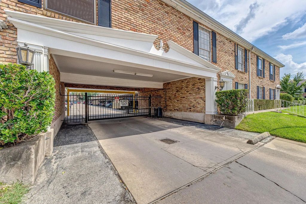 2101 Fountain View Drive 46c, Houston