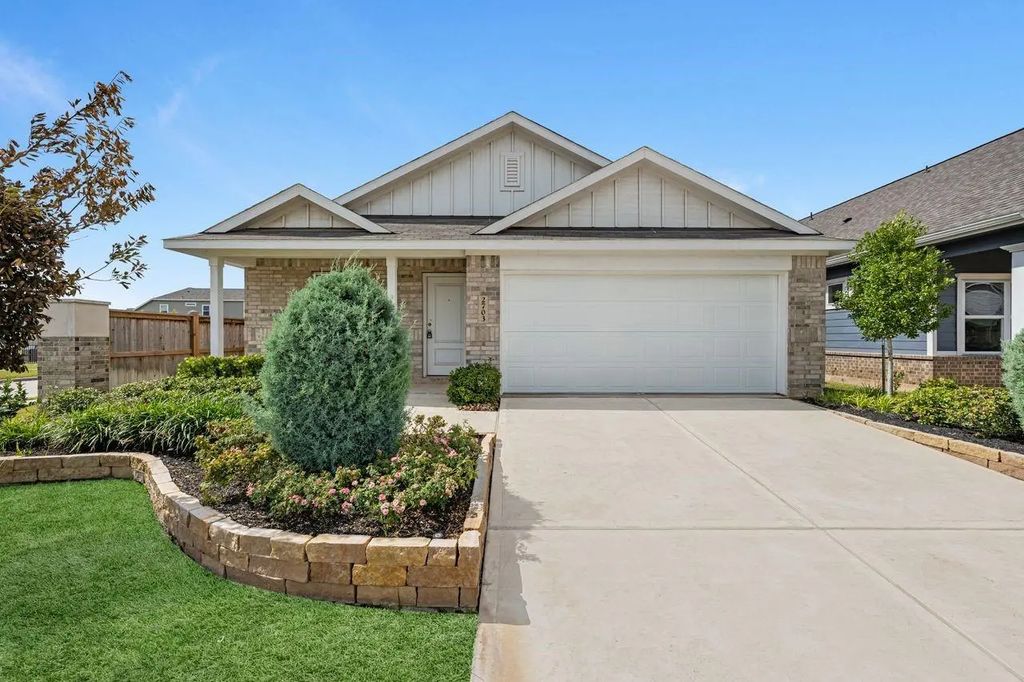 2703 Crested Creek Lane, Richmond