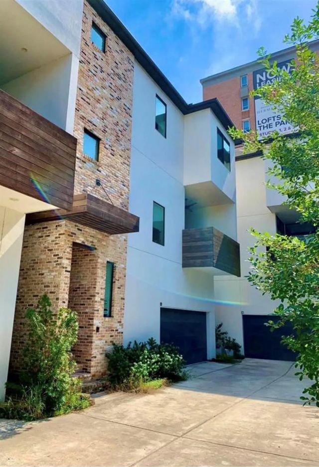 2322 Camden Drive B, Houston