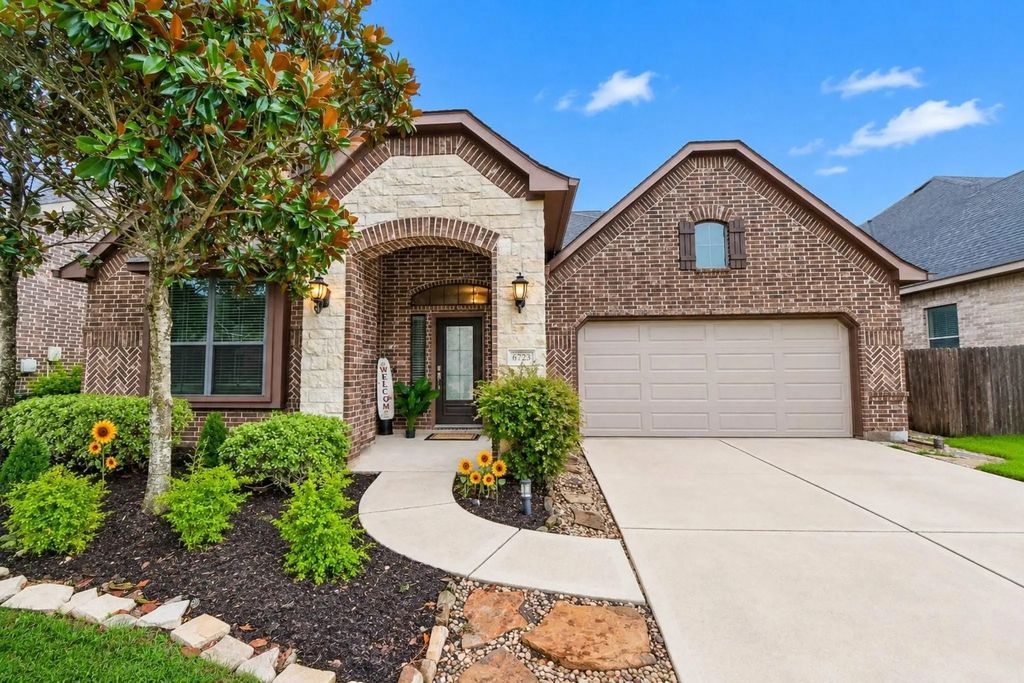 6723 Sotoria Lane, Sugar Land