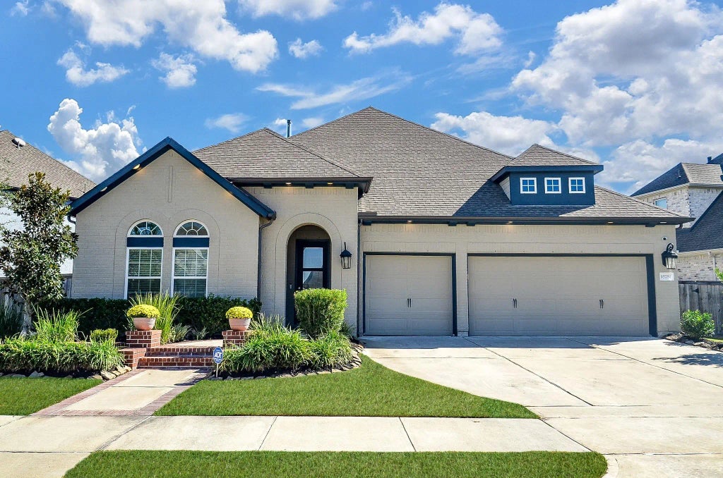 15250 Sandstone Outcrop Drive, Cypress