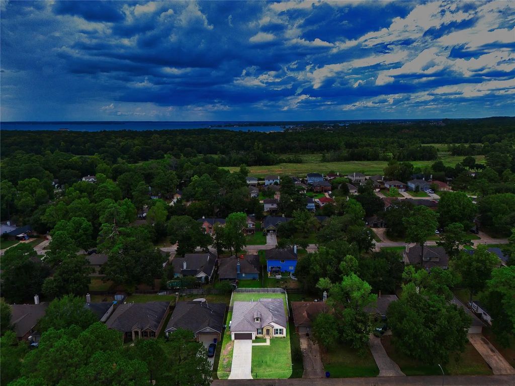 12092 La Salle River Road, Conroe