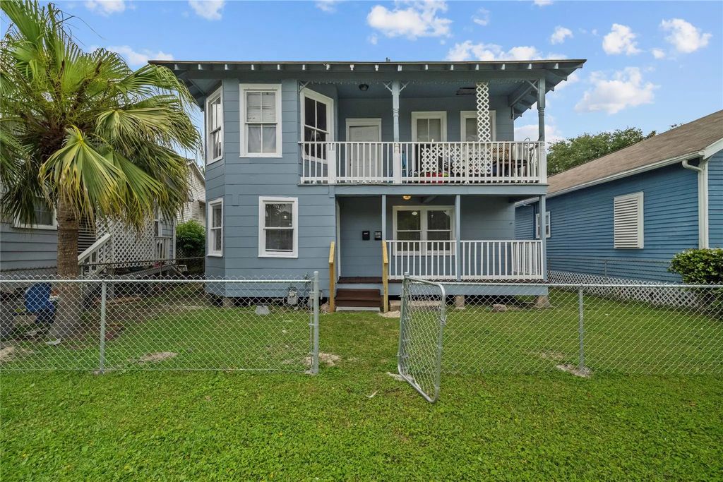 4020 Avenue O 1/2 Down, Galveston