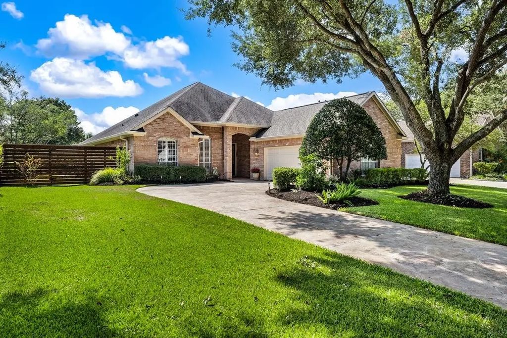 4 Crestwood Circle, Sugar Land