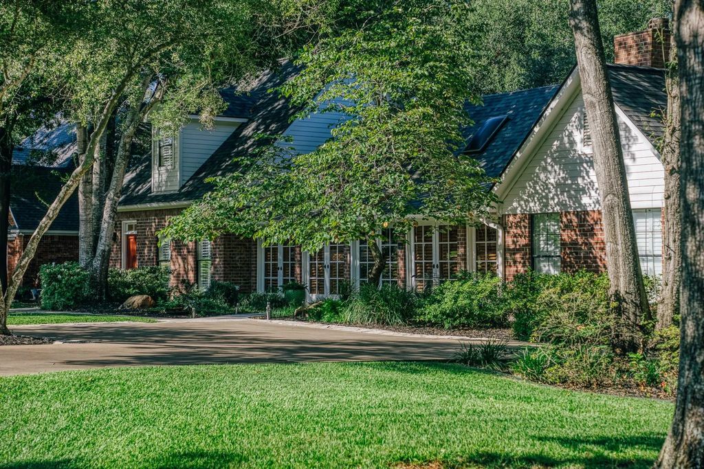 2360 Gun And Rod Circle, Brenham