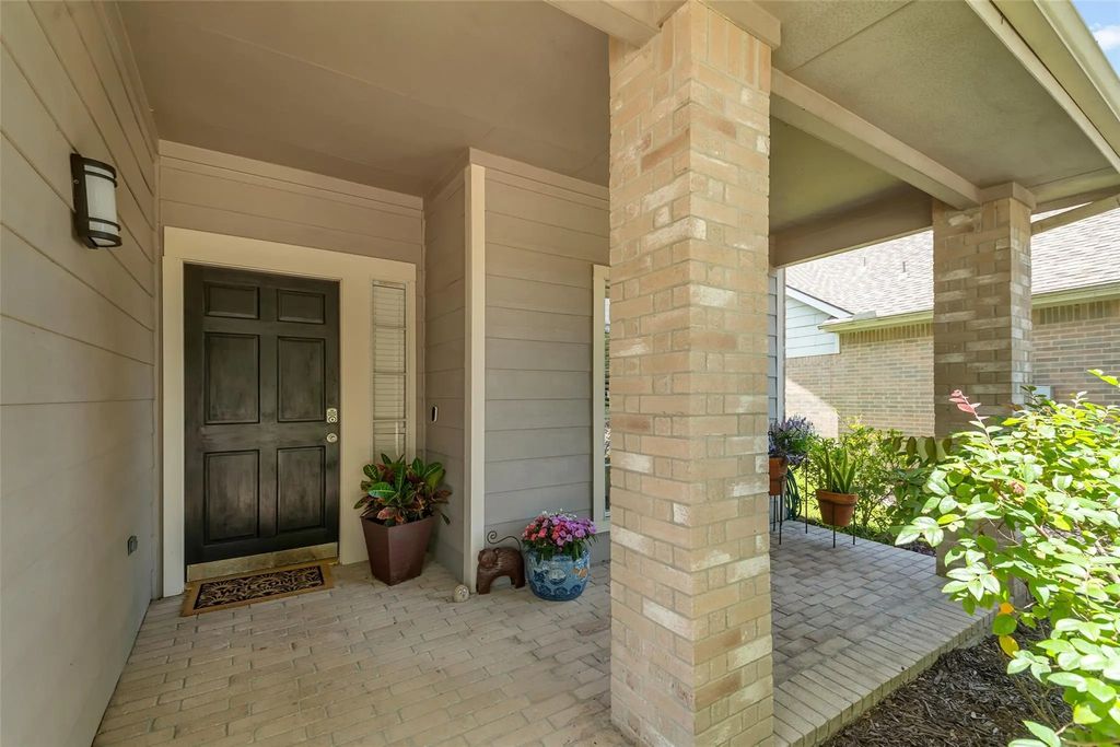 1635 Pebble Banks Lane, Pasadena
