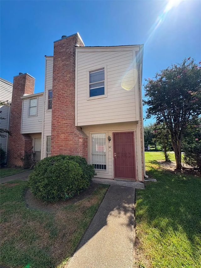 3901 Woodchase Drive 62, Houston