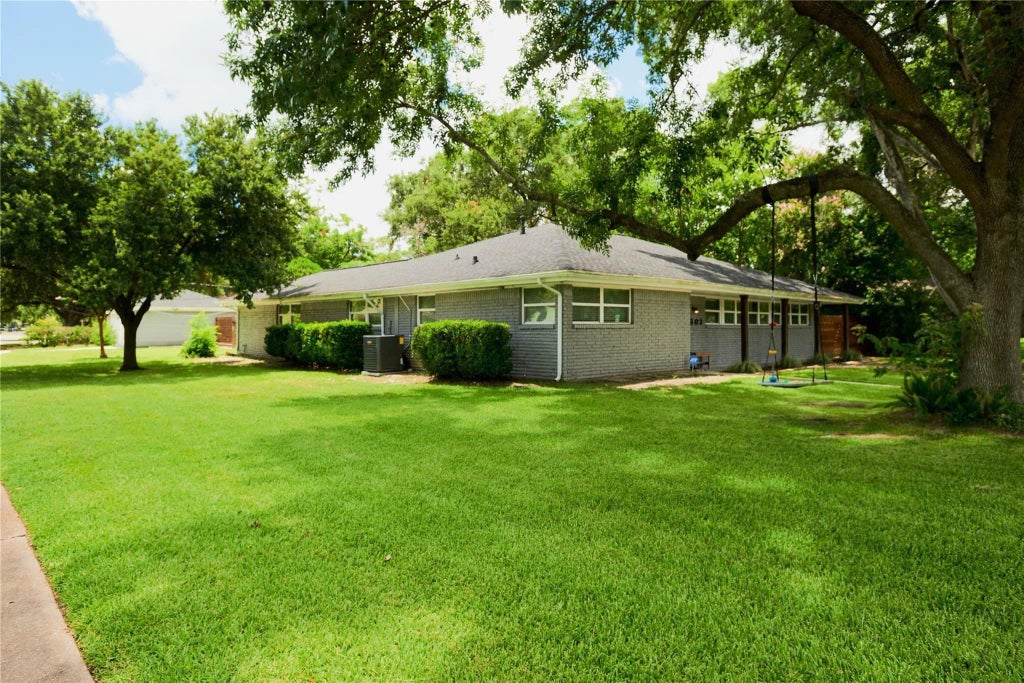 5503 W Bellfort Avenue, Houston