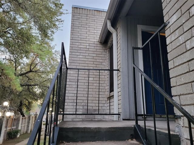 9700 Leawood Boulevard 306, Houston