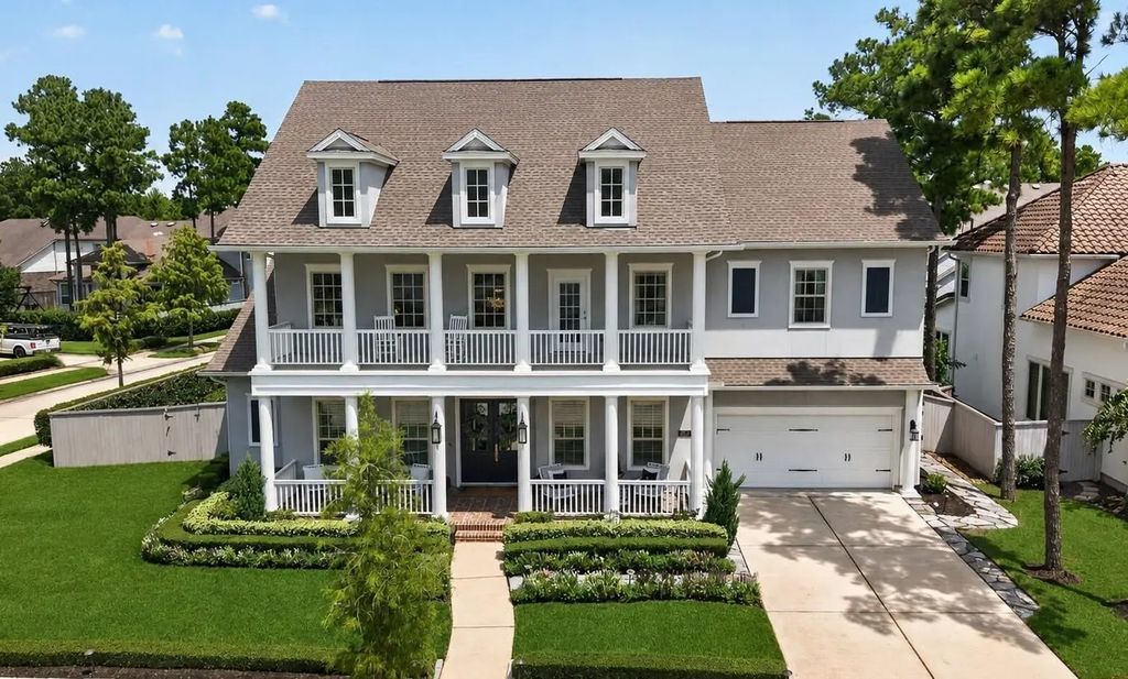 202 S Thatcher Bend Circle, The Woodlands