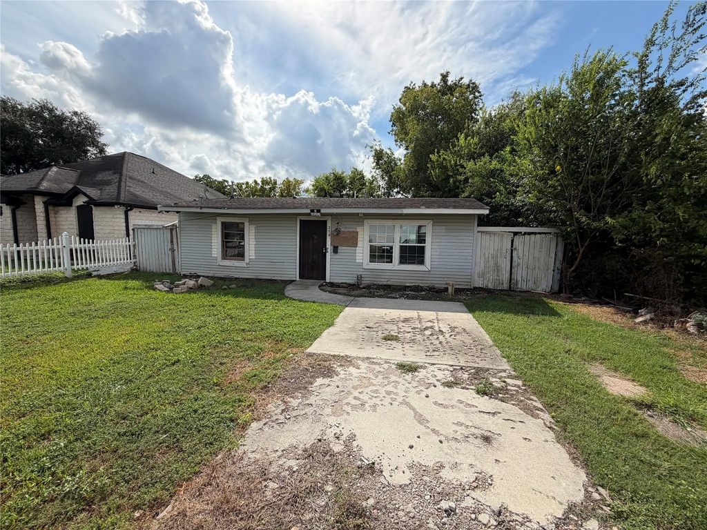 310 Georgia Street, Houston