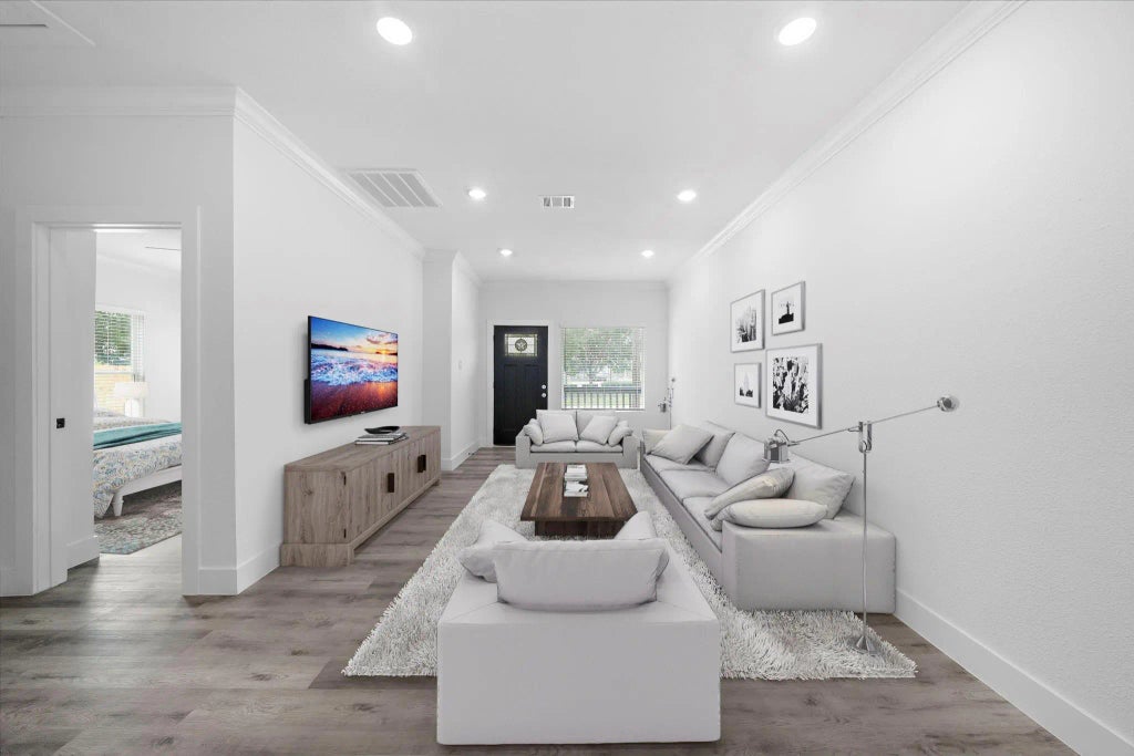 5807 Texas Street, Houston