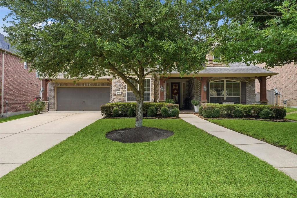 17710 Rough River Court, Humble