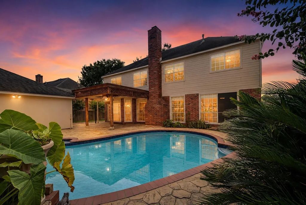 4802 Yorkshire Street, Sugar Land