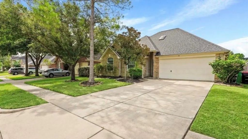3106 Valley Court, Manvel