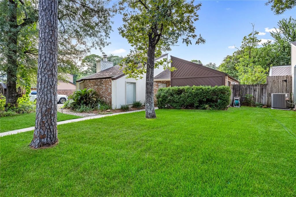 610 Cypresswood Drive, Spring