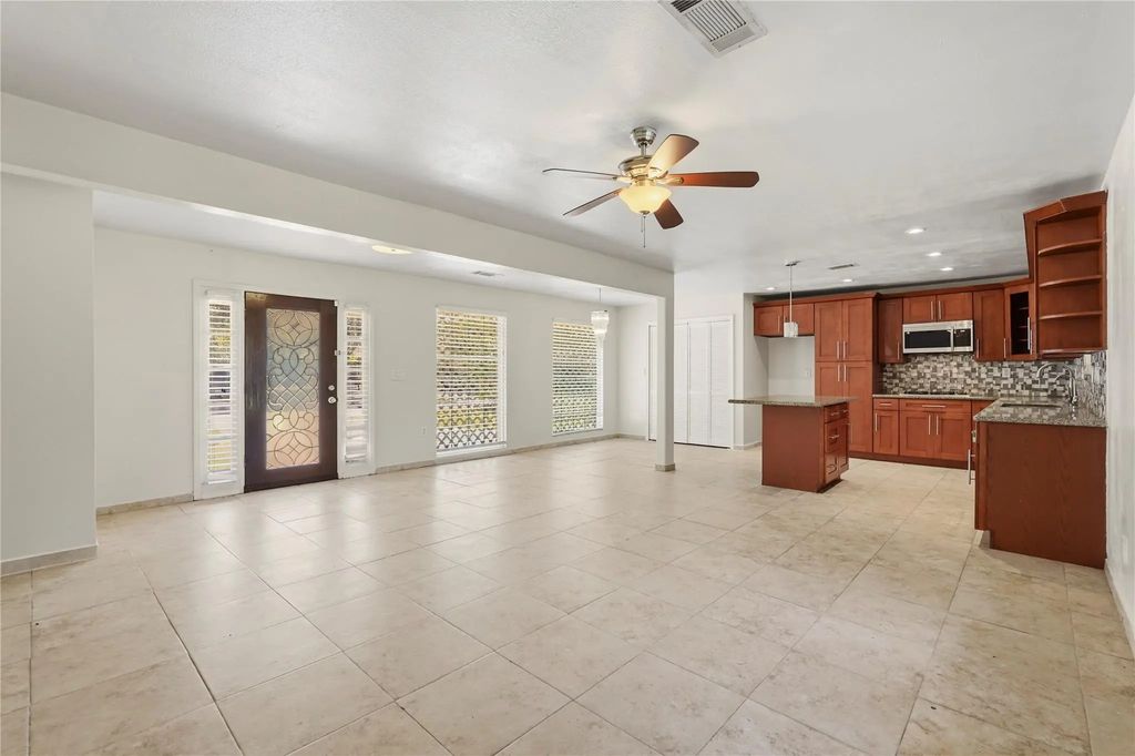 5111 Debeney Drive, Houston