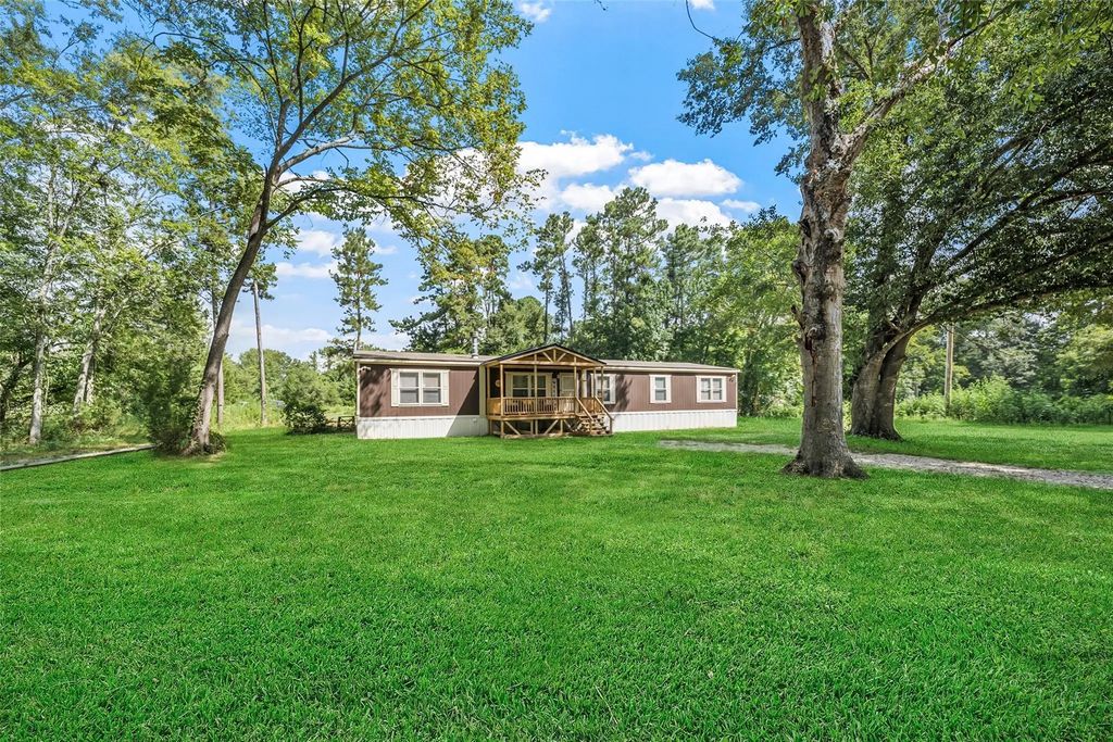 3735 State Highway 150 W, New Waverly