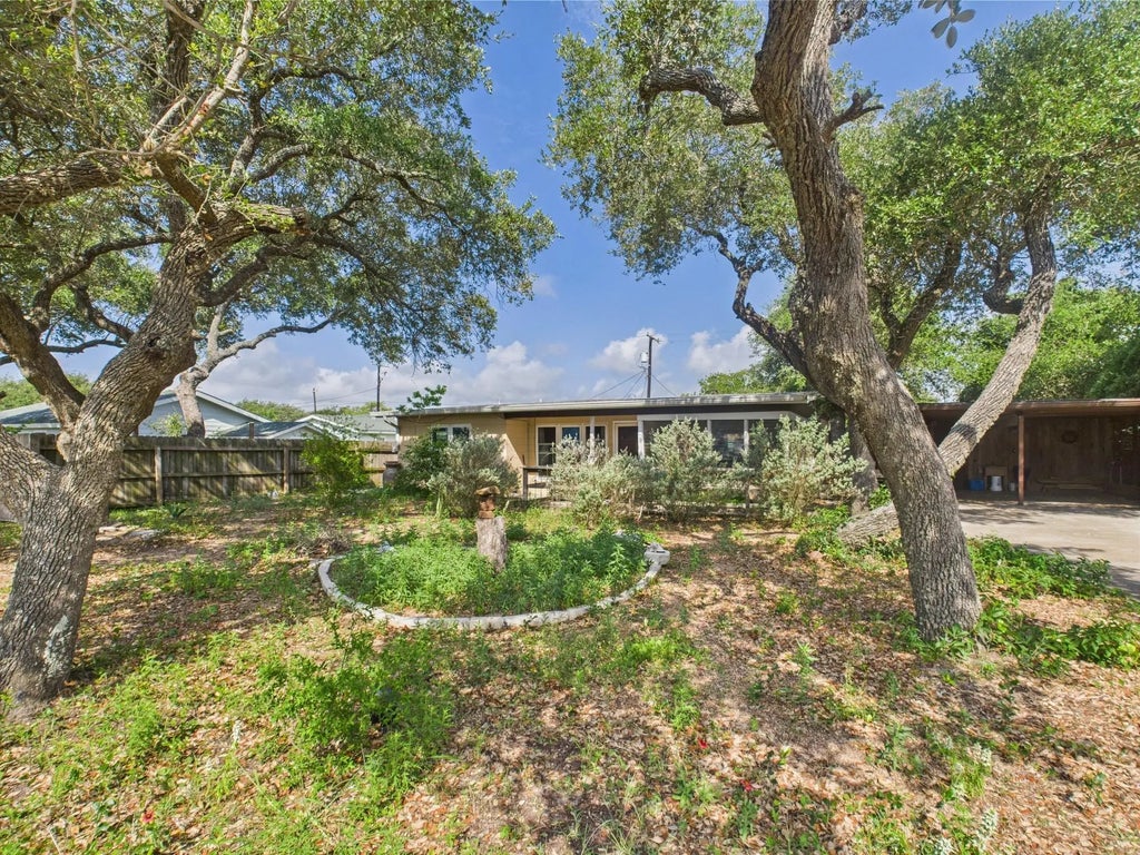 1429 S Mathis Street, Rockport