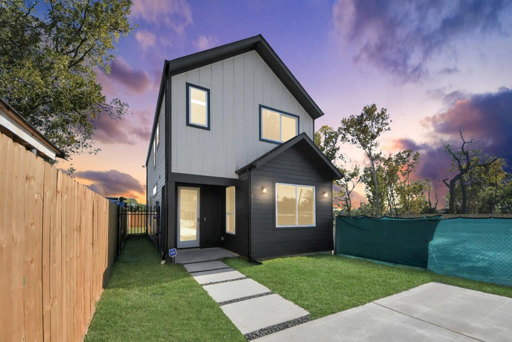 5722 Horton Street, Houston