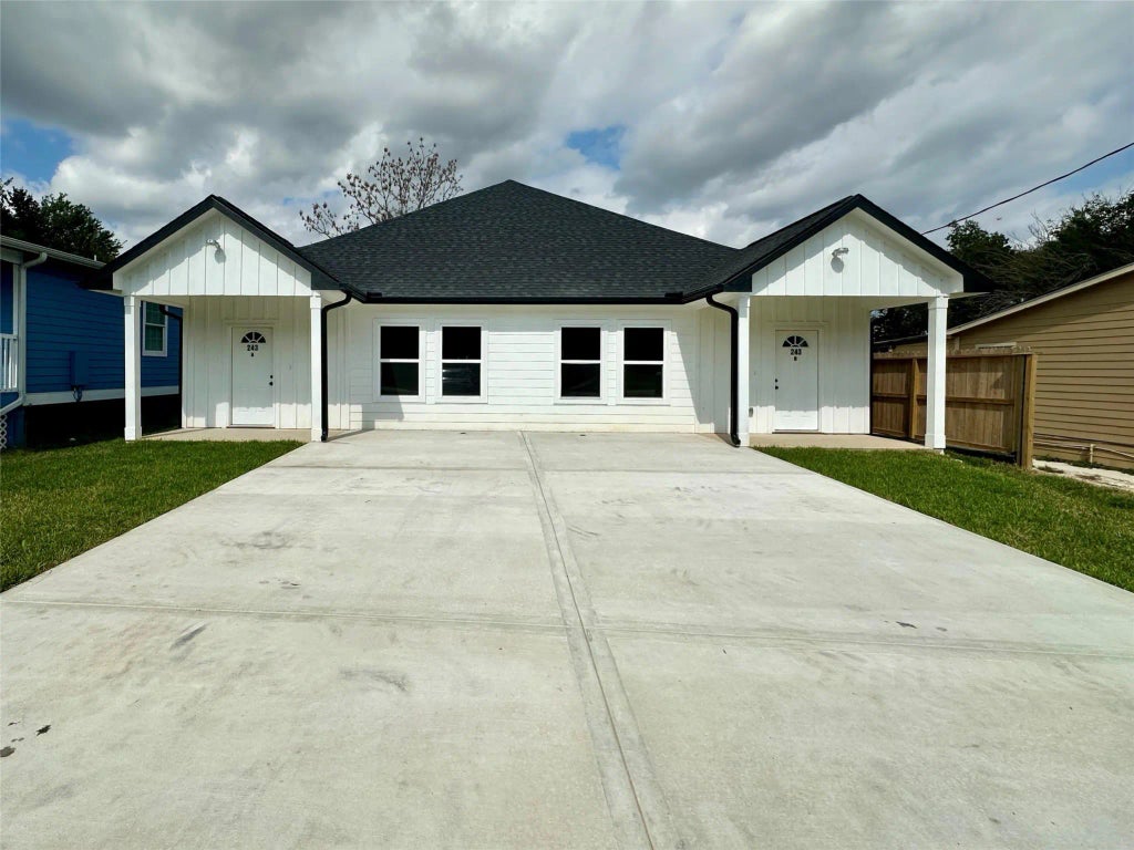 243 Broadhurst Drive B, Houston