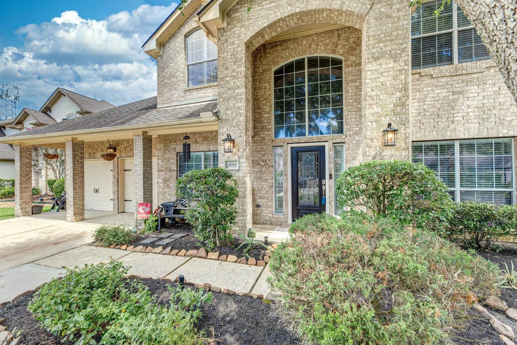 1481 Garden Lakes Drive, Friendswood
