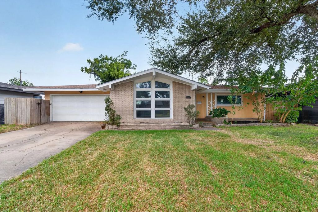 2110 Ridgemore Drive, Houston