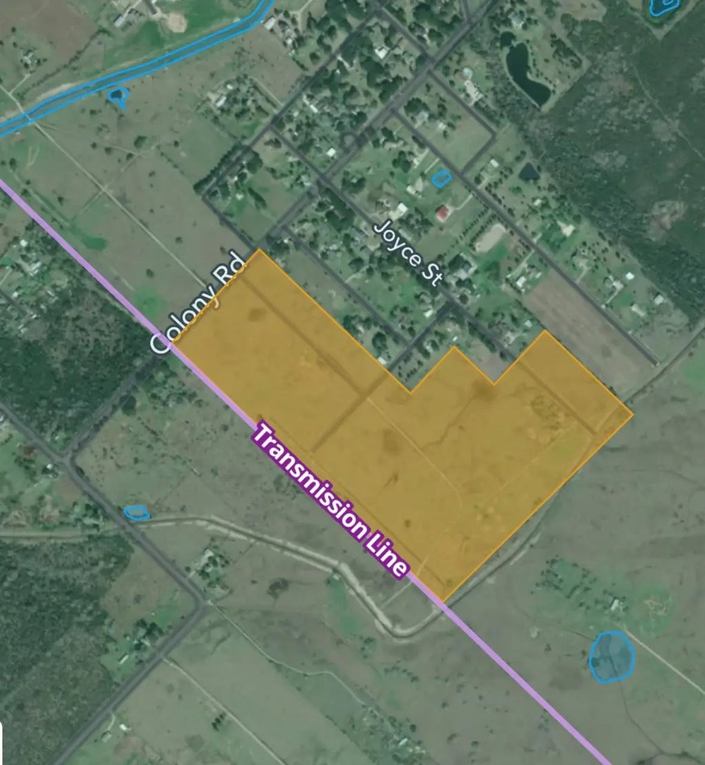 Colony Road, Needville