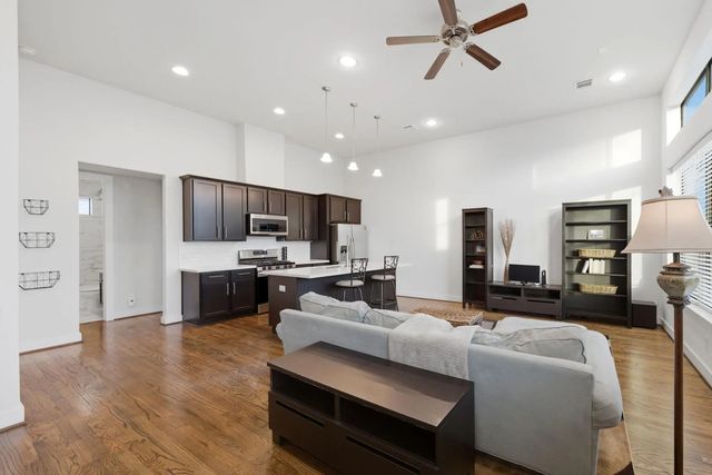 118 N Hutcheson Street, Houston