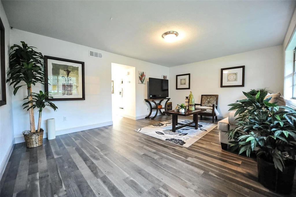 12633 Memorial Drive 71, Houston