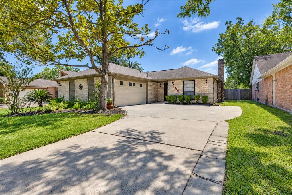 6215 Greenway Forest Lane, Houston