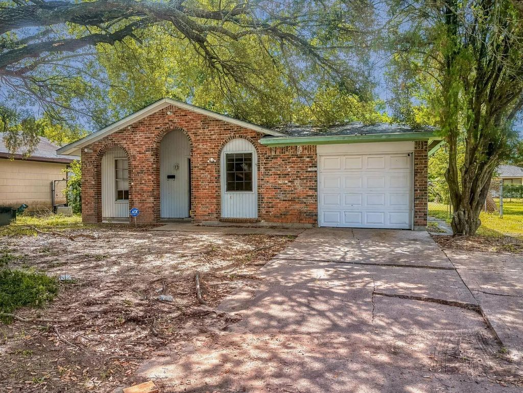 12610 S Coast Drive, Houston
