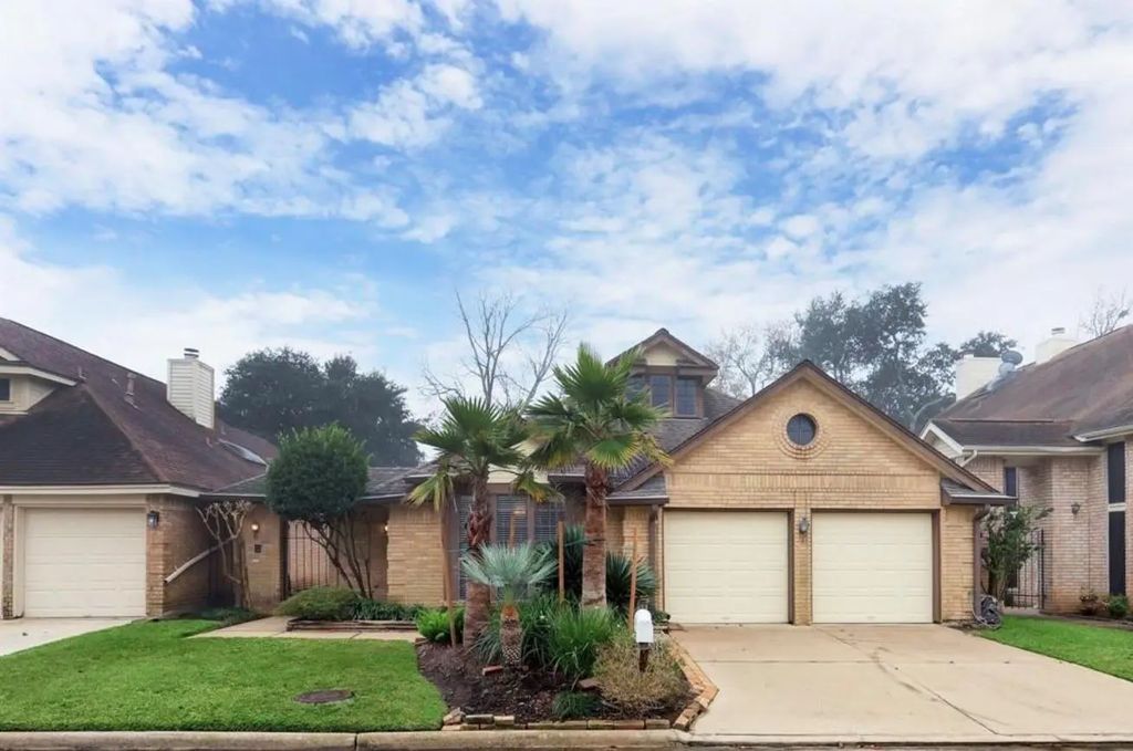 12715 Avenida Vaquero Street, Houston