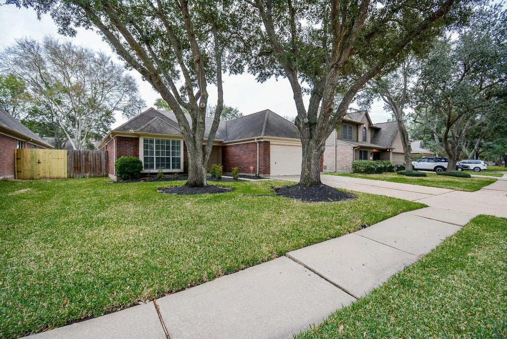 1319 Irish Mist Court, Katy