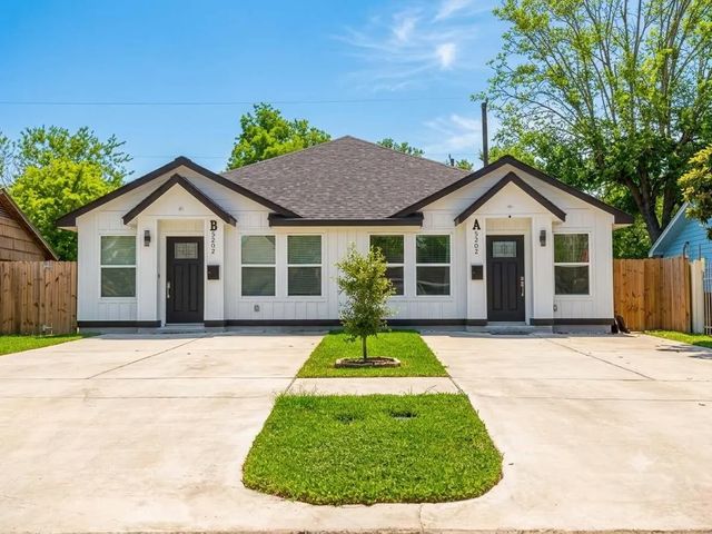 5202 Northridge Drive A/b, Houston