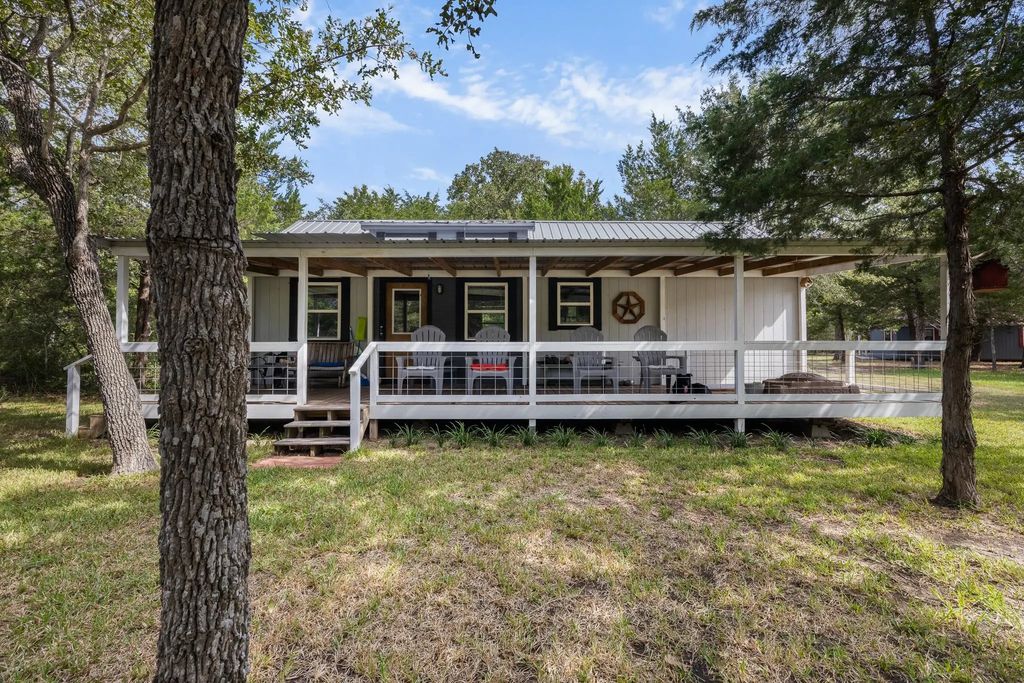 455 Sandy Lane, Fayetteville